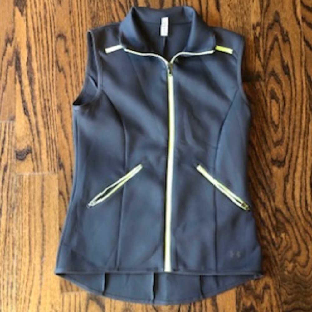 Under Armour Women's fitted vest M final sale